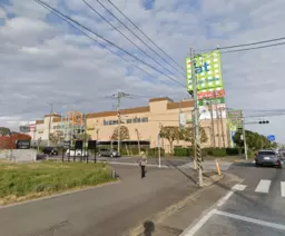 本厚木駅 徒歩31分、車 11分 複合ショッピングモール 1F-B区画 【飲食不可】外観