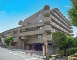 石川台駅 徒歩6分 1F《2D区画》クリニック居抜き物件 【軽飲食可】外観