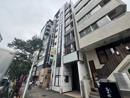 明治通り沿い！渋谷駅徒歩5分 駅近の好立地【重飲食・美容室・サービス店舗】外観