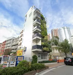 麻布十番駅商店街沿いの好立地！重飲食も可能なメゾネット物件！外観