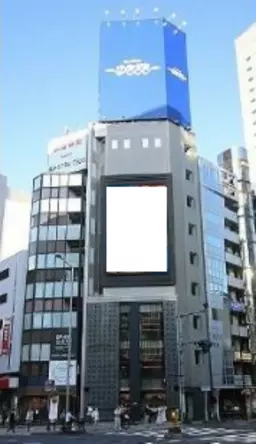 外苑前駅 徒歩4分 デジタルサイネージあり 1-2F一括貸し物販店居抜き物件 【飲食可】外観