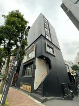 外苑前駅 徒歩5分 スケルトン物件 【重飲食可】 賃料減額になりました外観