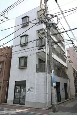 桜台駅 徒歩1分 駅前1階路面スケルトン物件 【重飲食可】桜台通り沿いの好立地♪2方角地、視認性良好!土日・祝日利用可外観