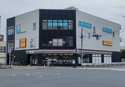 三郷駅 徒歩1分◆北口ロータリーすぐ◆草加流山線沿いで抜群の視認性◆24時間利用&飲食相談可◆画像更新しました◆外観