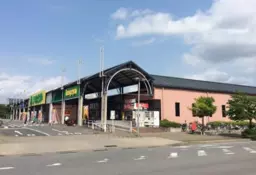 〈梅郷駅 ロードサイド〉ショッピングセンター増設区画  1Fスケルトン物件 【飲食可】外観