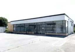 ■北本駅 徒歩31分、車 8分 ロードサイド 現況:コンビニ跡 【飲食可】外観