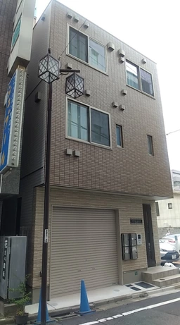 南口出口から徒歩1分で1階路面物件!!外観