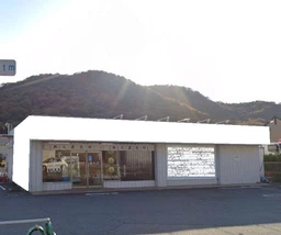 ■余部駅 徒歩19分 現況:テイクアウト業態居抜き物件 【飲食店・葬儀業態不可】外観