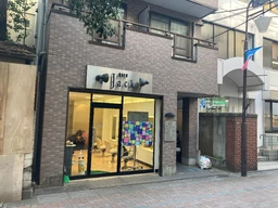 新小岩駅 徒歩2分 1階 現況:美容室居抜きなど物件 【飲食不可】外観