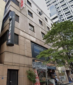 赤坂・一ツ木通りに面した立地 1フロア1テナント 間仕切りあり外観