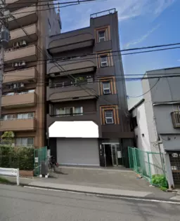 牛込柳町駅 徒歩5分 外苑東通り沿い1F店舗物件 【飲食可】外観