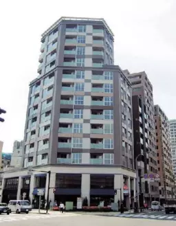 元町・中華街駅 徒歩2分  山下長津田線沿い 1階店舗外観