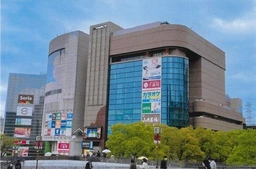 多摩センター駅徒歩1分の商業施設です。詳細はお問い合わせください。