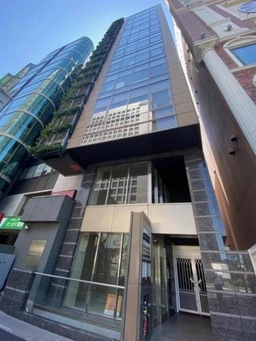 ≪外苑前駅 徒歩3分｜1–2階メゾネット｜軽飲食相談可・店舗事務所≫外観