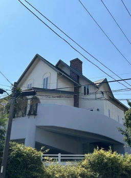 ■元町・中華街駅 徒歩15分、石川町駅バス6分・バス停「本郷町」停歩3分 スタジオ・ホール居抜き物件 【軽飲食可】外観