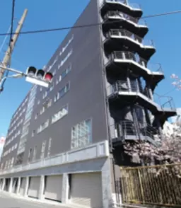 築地駅 徒歩4分 1F事務所仕様物件 【飲食業種可否相談中】外観