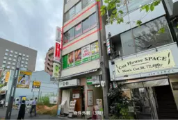 人形町駅 徒歩1分 現況:バー 飲食居抜き物件 【重飲食可】人形町通り沿いの好立地、ダイニ ングバー居抜き物件です。外観