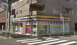 志茂駅 徒歩1分◆北本通り沿いの路面店◆飲食店不可◆サービス店舗に最適◆「志茂駅南」交差点角で視認性も抜群◆外観