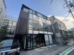 明治神宮前〈原宿〉駅 徒歩6分 現況引渡し物件(住居仕様) 【飲食可(重飲食不可)】外観