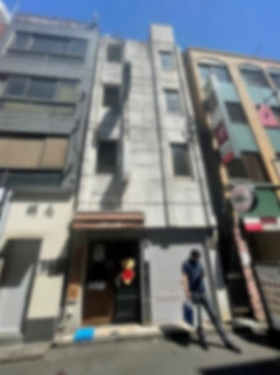 【4階】新宿三丁目駅 徒歩1分！！要通り沿い物件！！お気軽にお問い合わせください！！外観