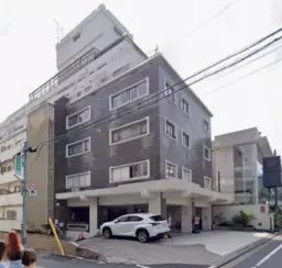 表参道駅 徒歩2分 みゆき通り至近のヴィンテージ物件 1F店舗 【飲食不可】外観