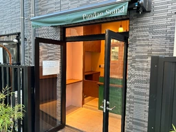 代々木上原駅 徒歩3分 1階 飲食店可外観