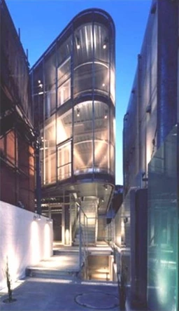 ≪六本木駅 徒歩8分｜3階・約25坪｜店舗事務所≫外観