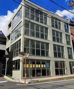 都庁前駅 徒歩7分 2Fスケルトン物件【飲食可】外観