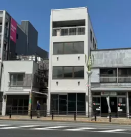 経堂駅 徒歩1分 駅近好立地１階路面店舗外観