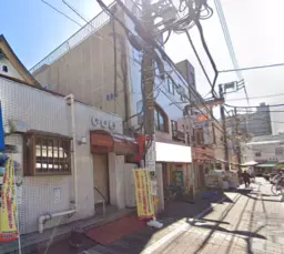 大島駅 徒歩5分 商店街入口近く 一棟貸し1-2Fスケルトン・3F住居仕様物件 【飲食可】外観