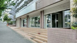 ■市が尾駅 徒歩13分 前テナント:物販店 【飲食可】外観