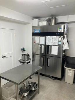 代々木公園駅 徒歩7分 1F+4F 事業譲渡案件  ※人気スイーツ店※【軽飲食可】外観