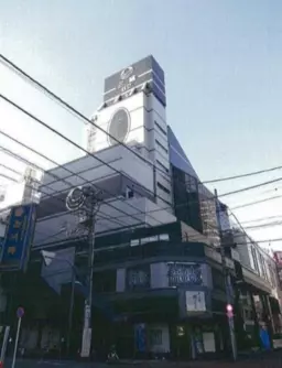 新宿駅 徒歩9分 繁華街のスケルトン物件 【重飲食可】看板取付スペースあり外観