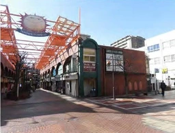 上尾駅 徒歩2分 スケルトン物件 【飲食不可】外観