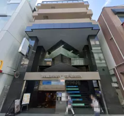 石川町駅 徒歩4分 元町通り沿い店舗外観