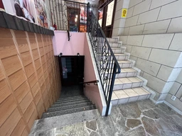 烏丸駅 徒歩2分 現況:飲食(その他) 飲食居抜き物件 【飲食可】外観