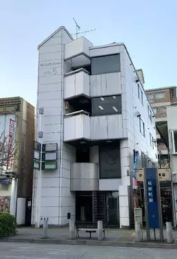 桜新町駅 徒歩1分 駅近好立地１階路面店舗　都道427号沿い外観