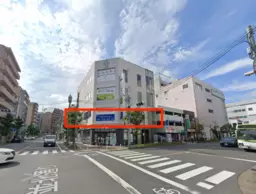 西川口駅東口1分の23坪2階テナント!角地1階コンビニ&大看板設置で視認性あり!【業種幅広く相談可能】外観
