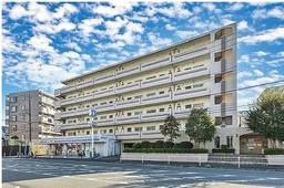 長津田駅徒歩15分 路面店外観