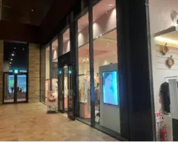 肥後橋駅・渡辺橋駅直結 中之島フェスティバルタワー 1F〈1-03〉物販店居抜【飲食可】外観