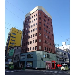 四ツ橋駅から徒歩3分 1階路面店外観