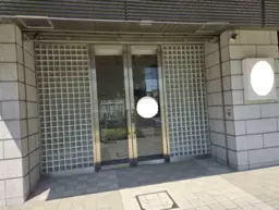 大師前駅 徒歩1分 天高3.5m 1F〈101区画〉スケルトン物件 【軽飲食可】外観