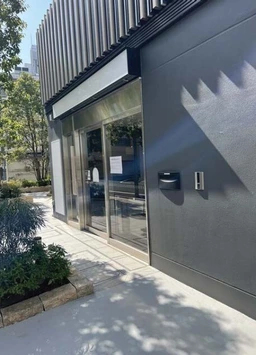 上野駅徒歩5分 飲食不可外観