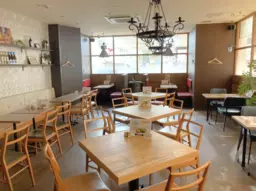 本厚木駅徒歩5分/駅直結の地下道あり/大型商業施設内のカフェ居抜き/カフェ、レストラン、パン屋・ケーキ屋ご相談可外観