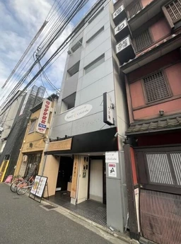 西院駅 徒歩2分 スケルトン物件 【業種相談】外観