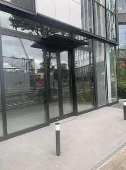 船橋駅 徒歩2分 スケルトン物件 【業種相談】外観