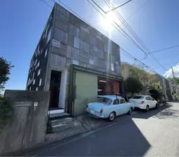 調布駅 バス9分、バス停 深⼤寺⼊⼝ 停歩2分 1-2F一棟貸し住居兼⽤物件 【飲食可】外観