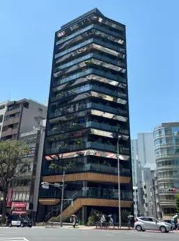 渋谷駅５分宮益坂上、交差点に面する好立地！50坪専用テラスあり２０２５年新築テナント！サロン、サービスに最適【飲食不可】外観