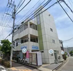 【KKM0731】大船駅徒歩圏内!1階店舗物件!現テナント学習塾!外観