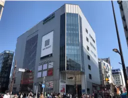 町田駅徒歩3分に立地する商業施設の美容クリニック居抜き物件です。外観